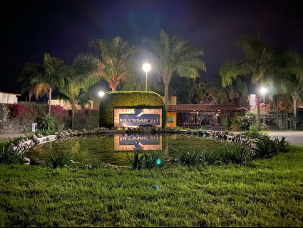 14-NIGHT SHOT LA RESERGVA ENTRANCE