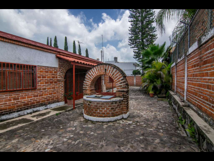 Ixtlahuacan-de-los-Membrillos-Casa-Faisan-15-Back-Patio