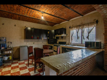 Ixtlahuacan-de-los-Membrillos-Casa-Faisan-04-Kitchen