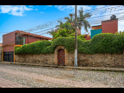 18 Villa Hansen - You Would NEVER Guess What is Behind this Modest Street Facade