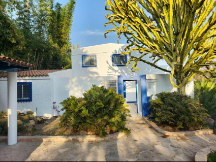 16. Casa de los sueños. Home front view