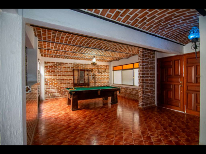 Riberas-Del-Pilar-Chapala-Casa-Oportunidad-Del-Abuelo-02-Entry-And-Dining-Area