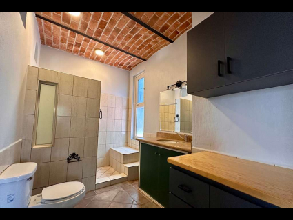 Bathroom (Second Floor)