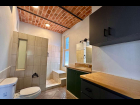 Bathroom (Second Floor)