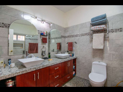 Chapala-Dream-Oasis-09-Master-Bathroom