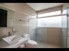 San-Nicolas-De-Ibarra- Vista-Del-Toro-07-Guest-Bathroom