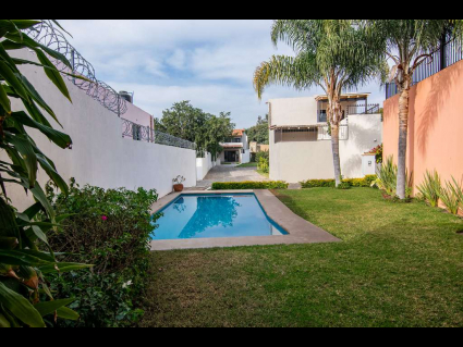 San-Antonio-Tlayacapan-Jacarandas-Unidad-14-18-Common-Pool