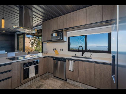 Ajijic-Golden-Views-Opportunity-05-Kitchen