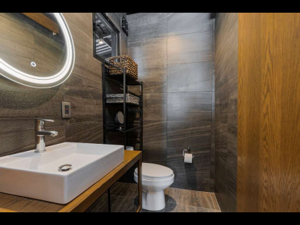 Ajijic-Golden-Views-Opportunity-15-Guest-Bathroom