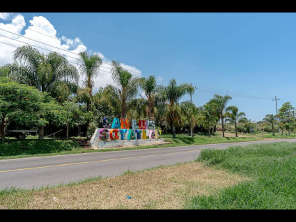 18MarinaStLouis_23