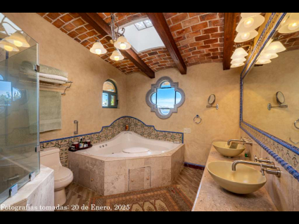 09---Master-Bath-has-a-Hydrotherapy-Tub,-Double-Vanity,-Skylight-and-Glass-Walled-Shower