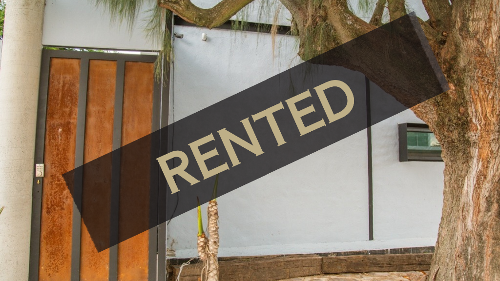 RENTADA  RENTED (8.5 x 11 in) (1920 x 1080 px) (7)