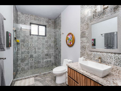 Chapala-Haciendas-Casa-Conejito-13-Guest-Bathroom