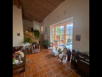 4-.CASA BARRAGA