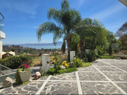 14 Terraza vista lago