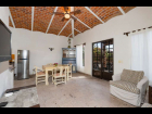 Casa Dos Marías