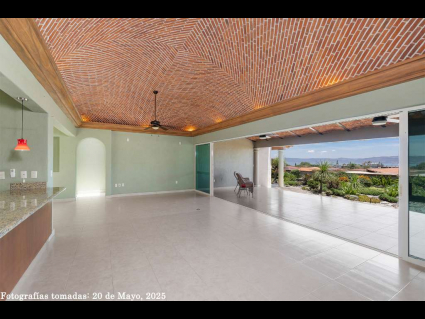 03---Great-Room-Flows-to-Terrace-Doubling-Entertaining-Space