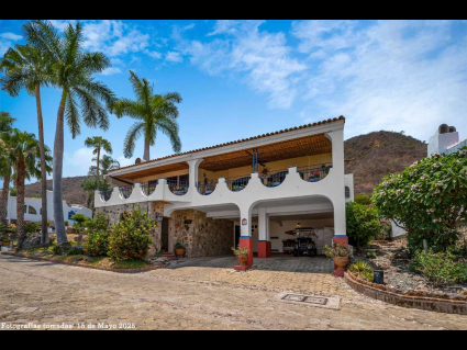 05--Home-Features-Oversized-Carport-and-Flex-Room-with-Bath-on-Lower-Level