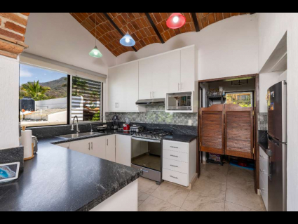 San-Juan-Cosalá-Coxala-Dreams-08-Kitchen