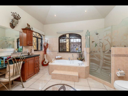 casa amal baño principal