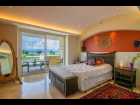San-Antonio-Tlayacapan-El Dorado-View-Condo-09-Master-Bedroom