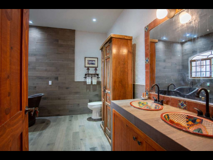 Bathroom - Master Bedroom