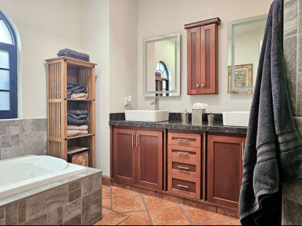 16-PrimaryBath-FromShower-1
