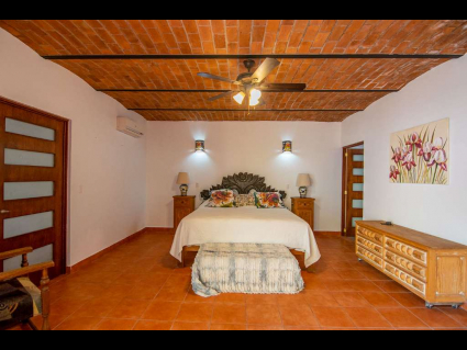 Ajijic-Heart-of-the-Village-10-Guest-Bedroom