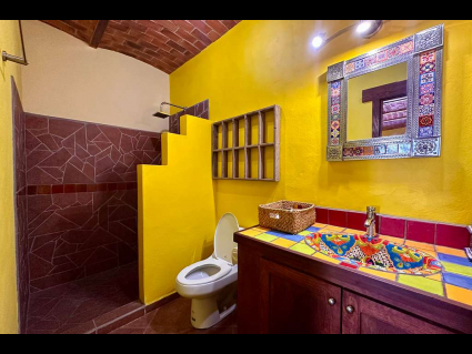 Unit 1, Second Floor Bathroom