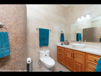 16 - Main Floor Master Bath