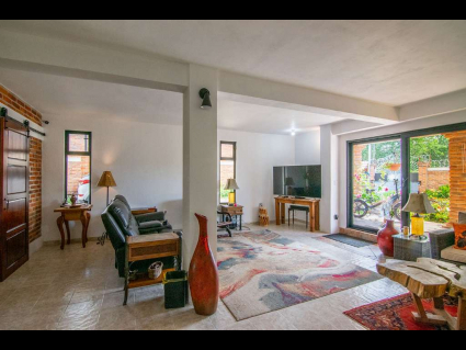 Ixtlahuacan-De-Los-Membrillos-Rancho-Ontario-02-Living-Area