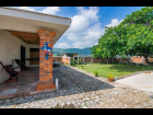 Ixtlahuacan-De-Los-Membrillos-Rancho-Ontario-10-Terrace-And-Yard