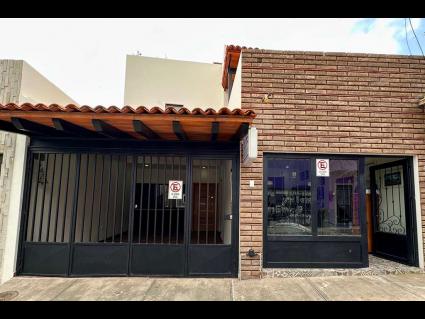 Facade with Commercial Shop