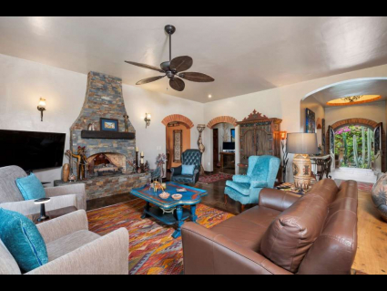 Casa Leslie