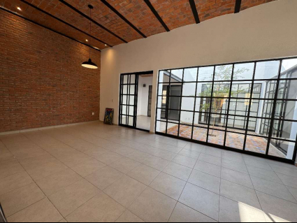 Espacio para sala y comedor
