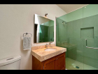 Bathroom (First Floor)