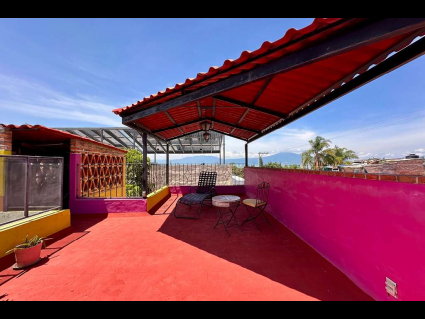Unit 4, Covered Mirador