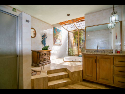 San-Nicolas-De-Ibarra-Casa-Los-Encinos-12-Master-Bathroom