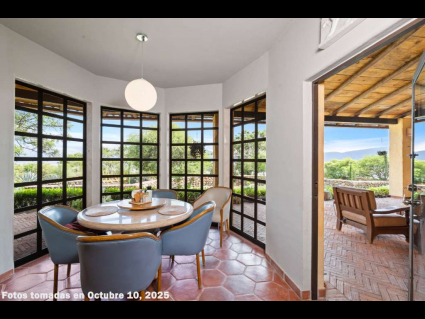 15 - Breakfast Room with Lake View