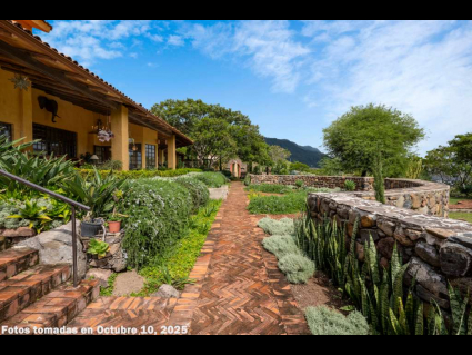 18 - South Lanai and Garden Terrace