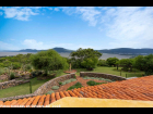 04 - Elegant Lake View Estate