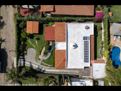 04 - Enjoy One Level Living and a Lower Casita on a Quarter of an Acre