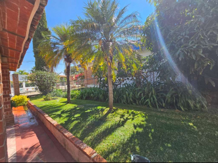 JARDIN LATERAL