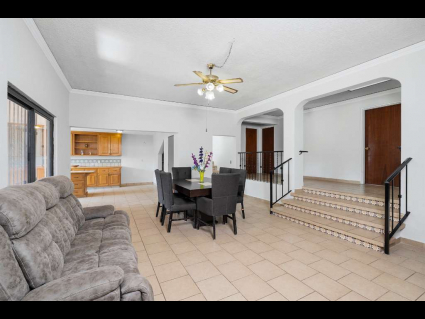 Ajijic-La-Floresta-Opportunity-08-Dining-living-room