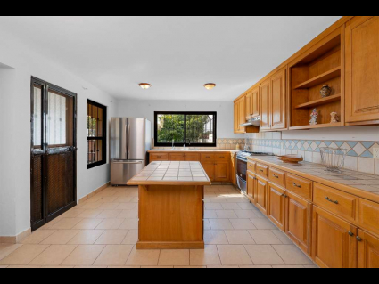 Ajijic-La-Floresta-Opportunity-11-Kitchen