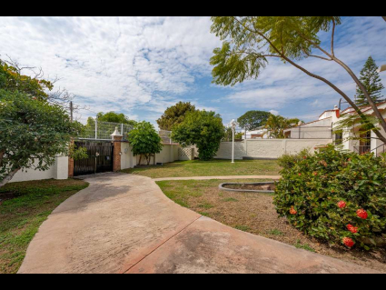 Ajijic-La-Floresta-Opportunity-03-Yard