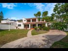 Ajijic-La-Floresta-Opportunity-02-Front-Yard