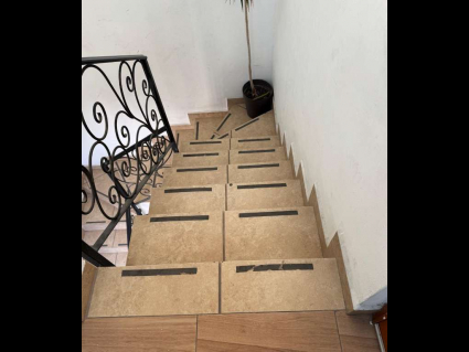 Escaleras de acceso