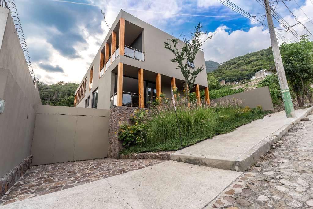 Casa de la Cascada-2