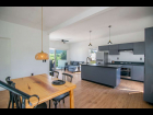 07-casa-nova-san-nicolas-sala-cocina-comedor